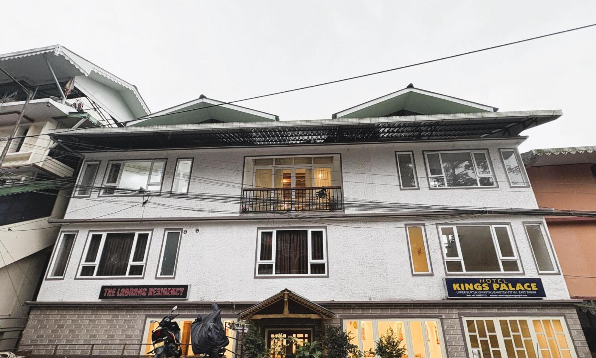 Hotel Kings Palace Гангток Экстерьер фото